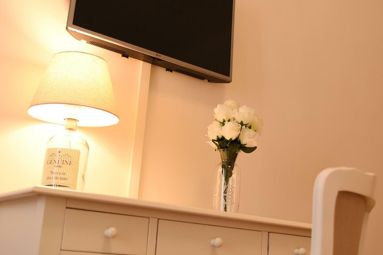 نابولي B&B Bonnes Suites المظهر الخارجي الصورة
