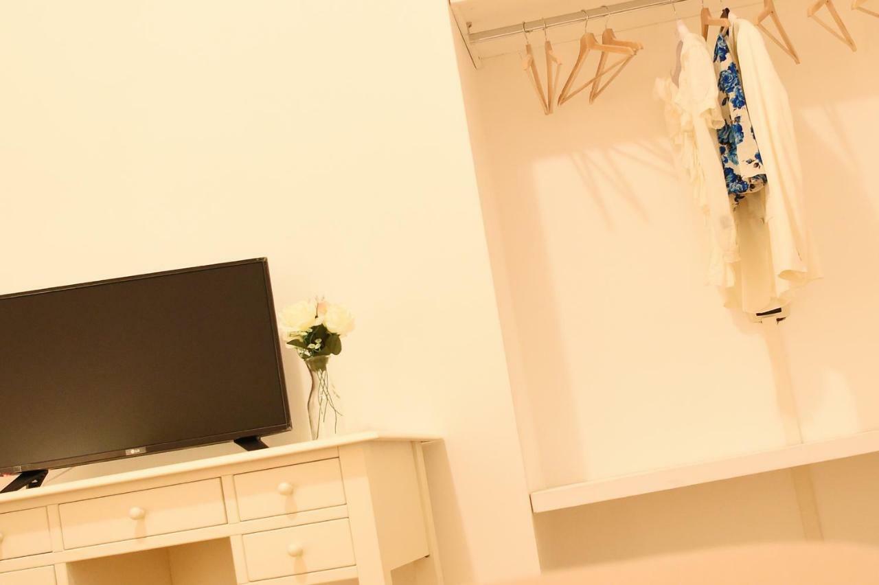 نابولي B&B Bonnes Suites المظهر الخارجي الصورة