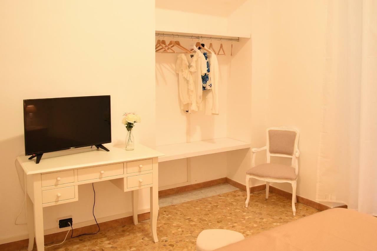 نابولي B&B Bonnes Suites المظهر الخارجي الصورة
