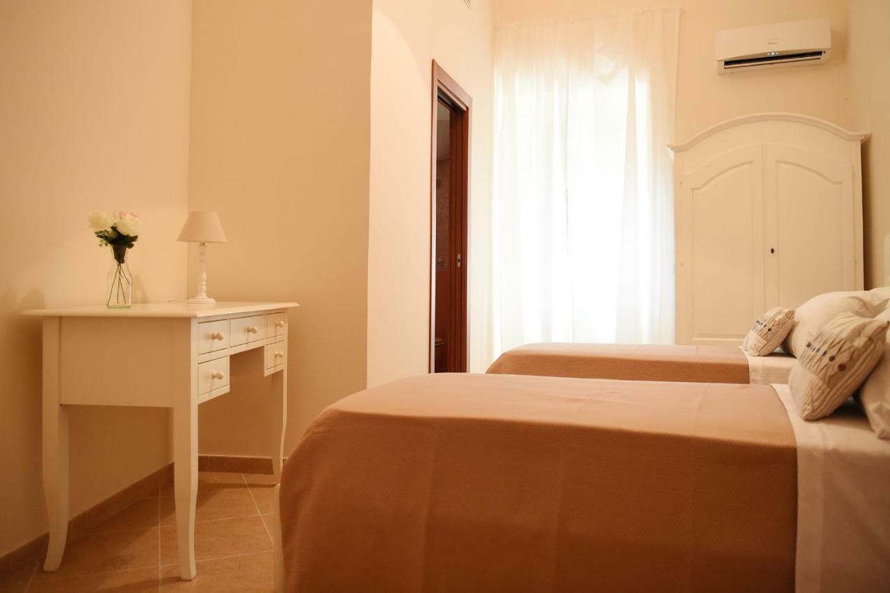 نابولي B&B Bonnes Suites المظهر الخارجي الصورة