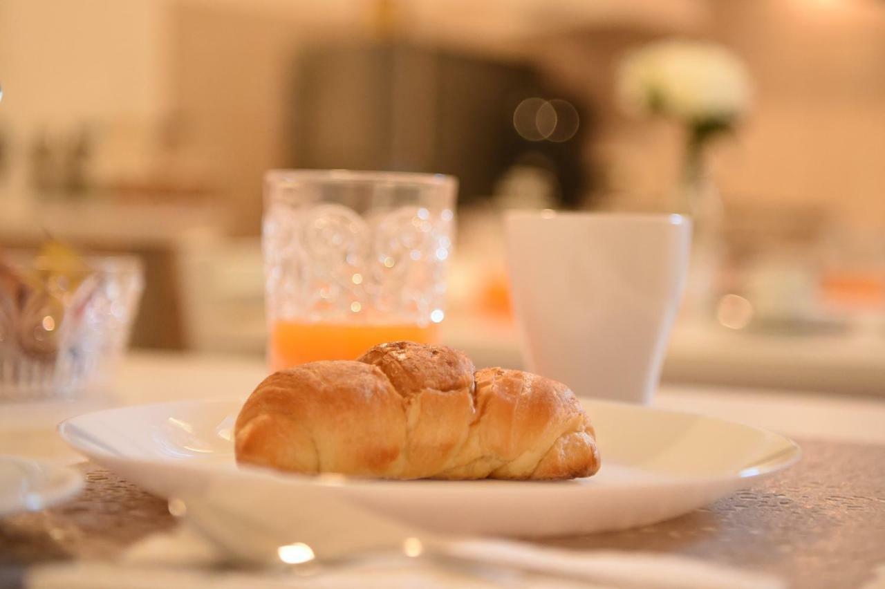 نابولي B&B Bonnes Suites المظهر الخارجي الصورة