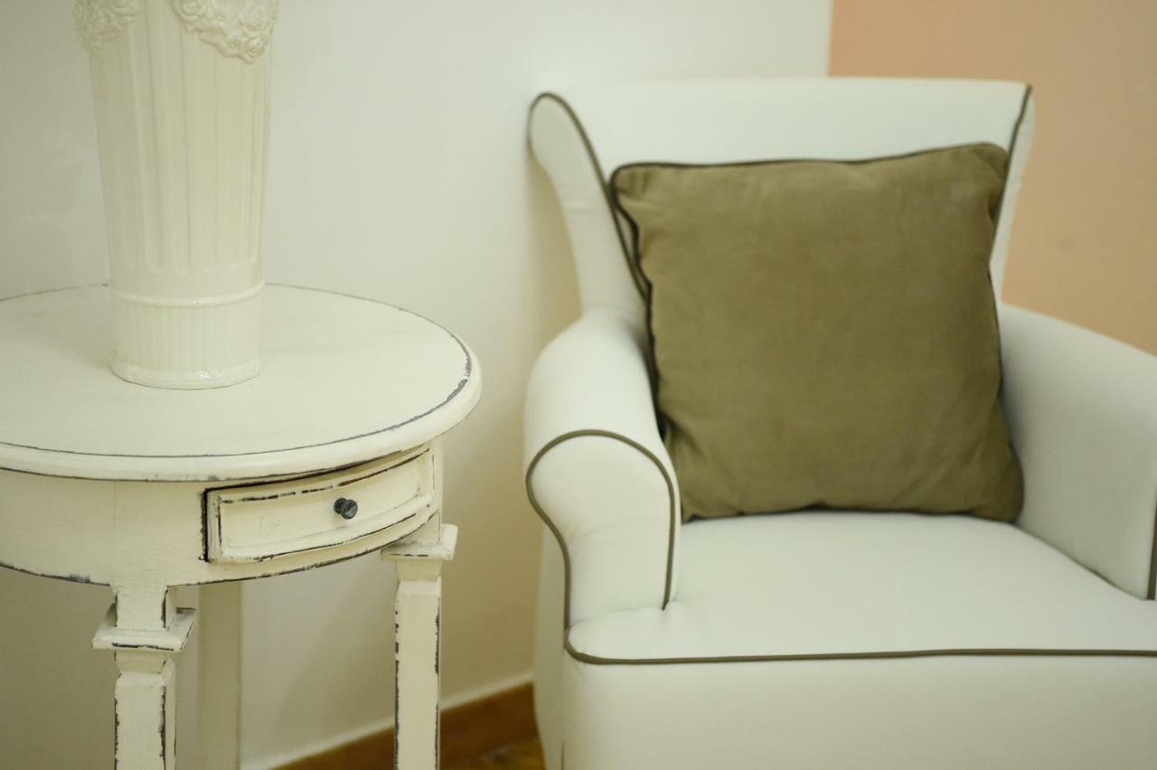 نابولي B&B Bonnes Suites المظهر الخارجي الصورة