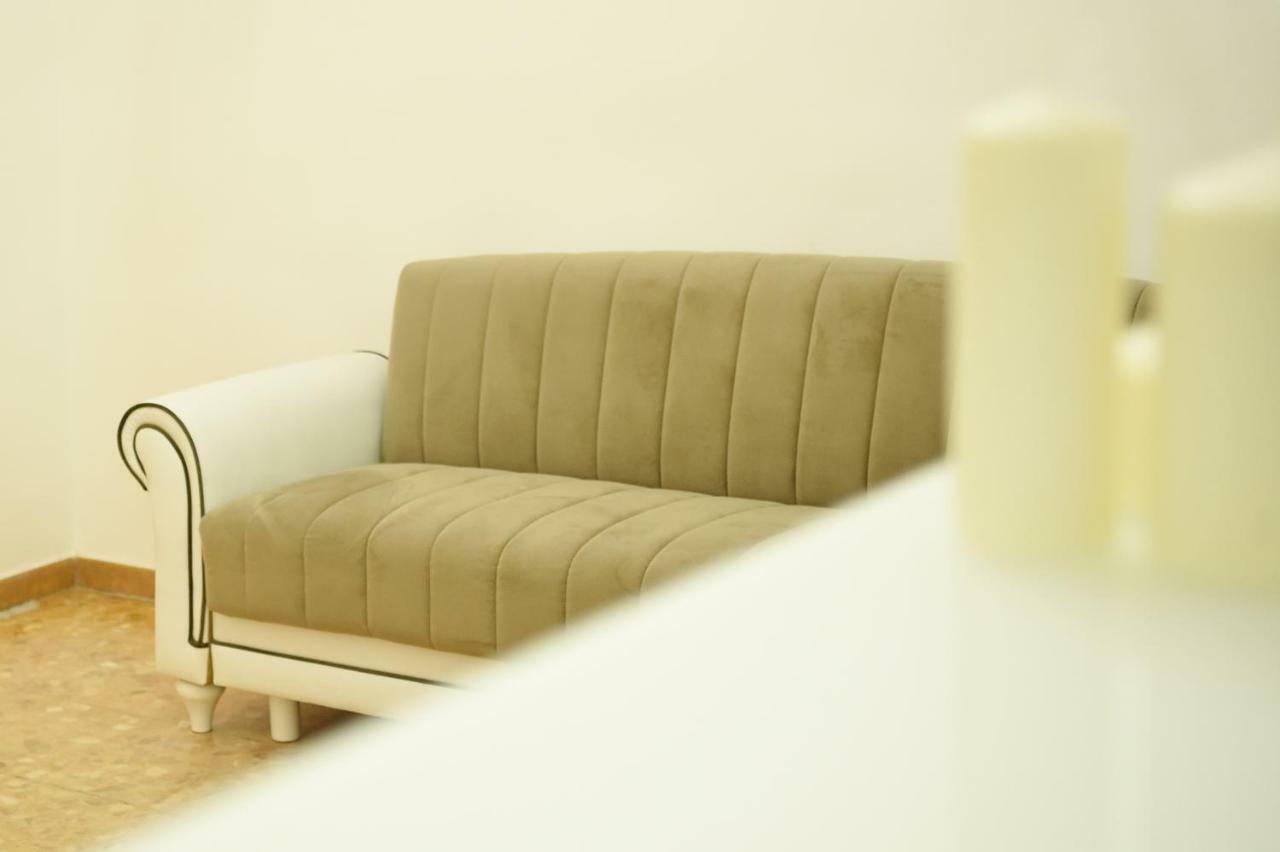 نابولي B&B Bonnes Suites المظهر الخارجي الصورة